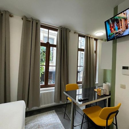 Apartament Brussel Bagian luar foto